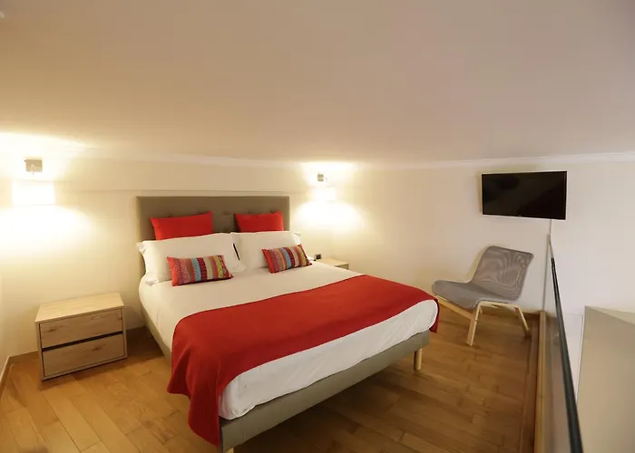 I Vicere Deluxe 4* Naples