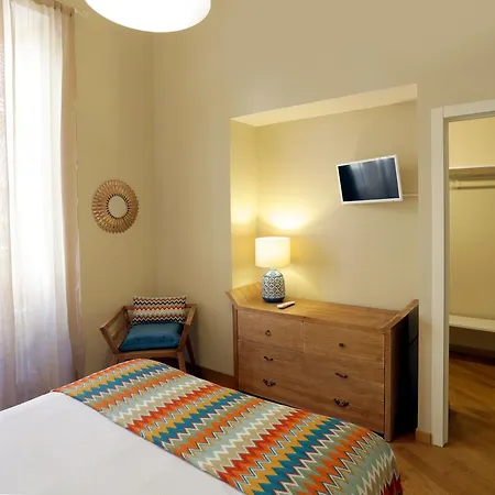 I Vicere Deluxe 4* Nápoly